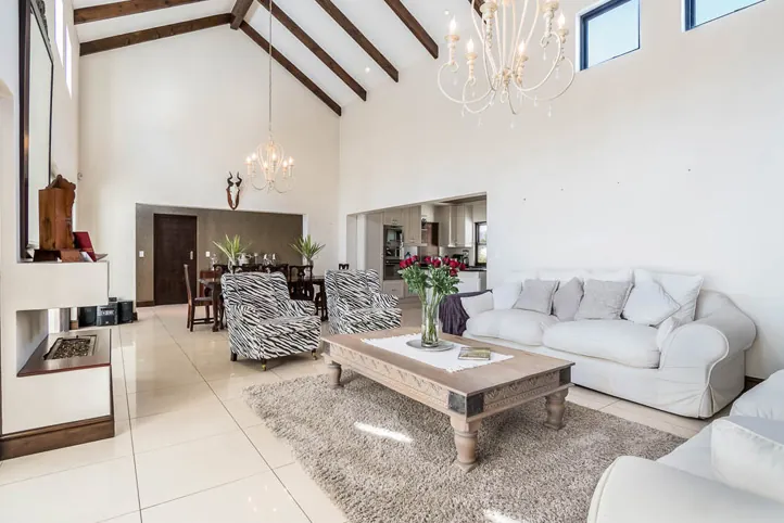 Villa in Mayrouba